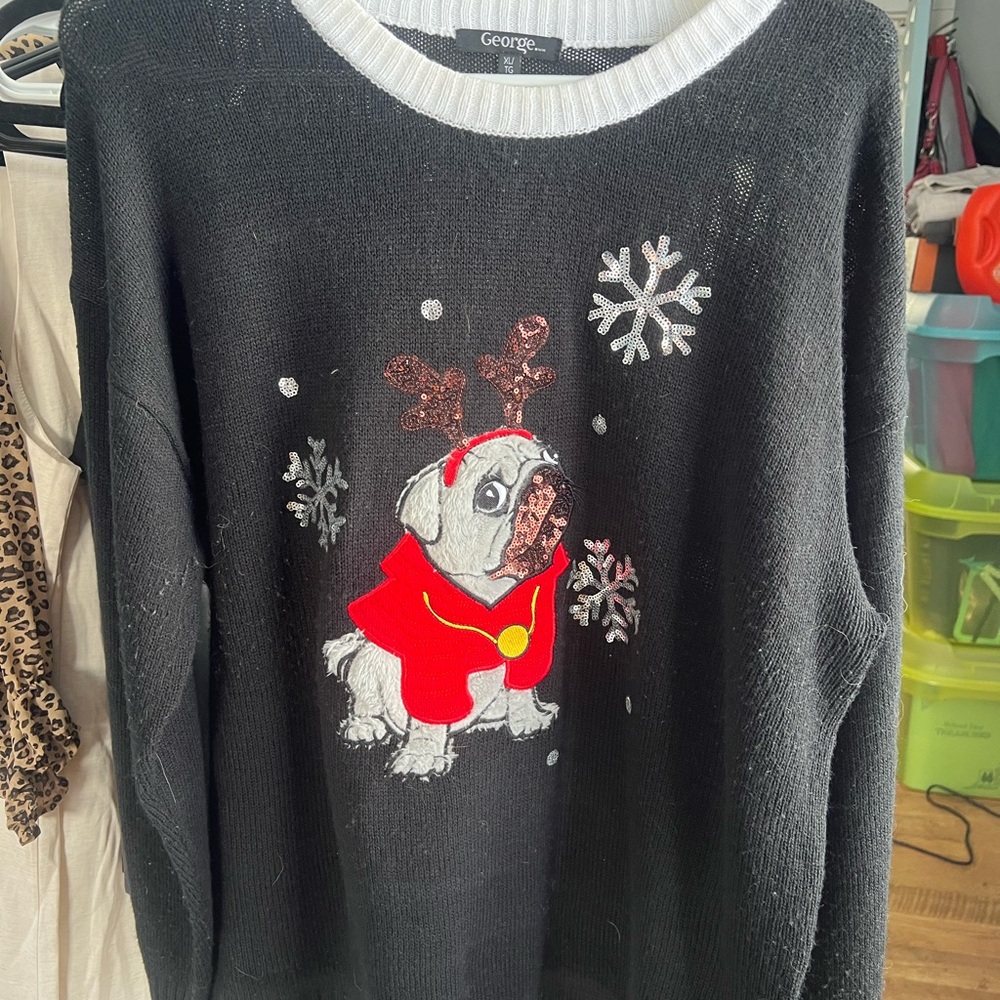 George White Ribbed Knit Sweater with Black Neck Label